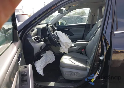 2021 Toyota Highlander Hybrid Xle from USA, damaged, VIN 5TDGBRCH9MS021544